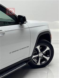 جيب جراند شيروكي